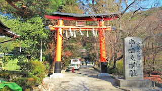 人文研究見聞録：宇治上神社 ［京都府］