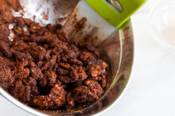 how to make Quick Mocha Candied Walnuts