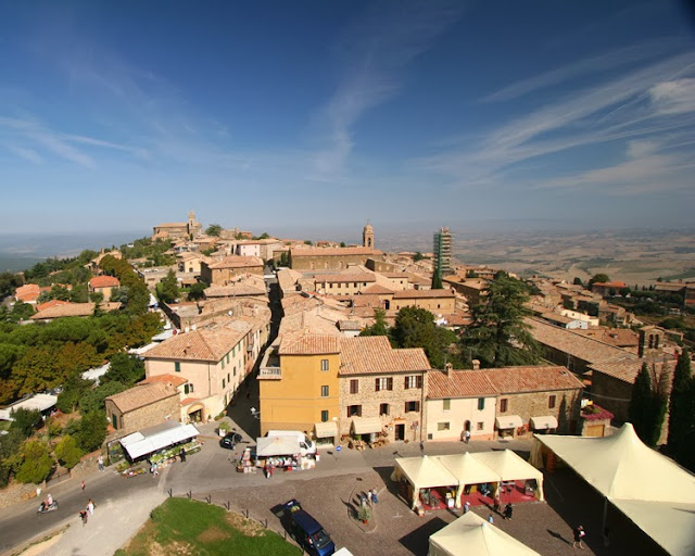  Montalcino, Tuscany, Italy. 