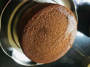 simple-chocolate-cake-recipe-step-5(7)