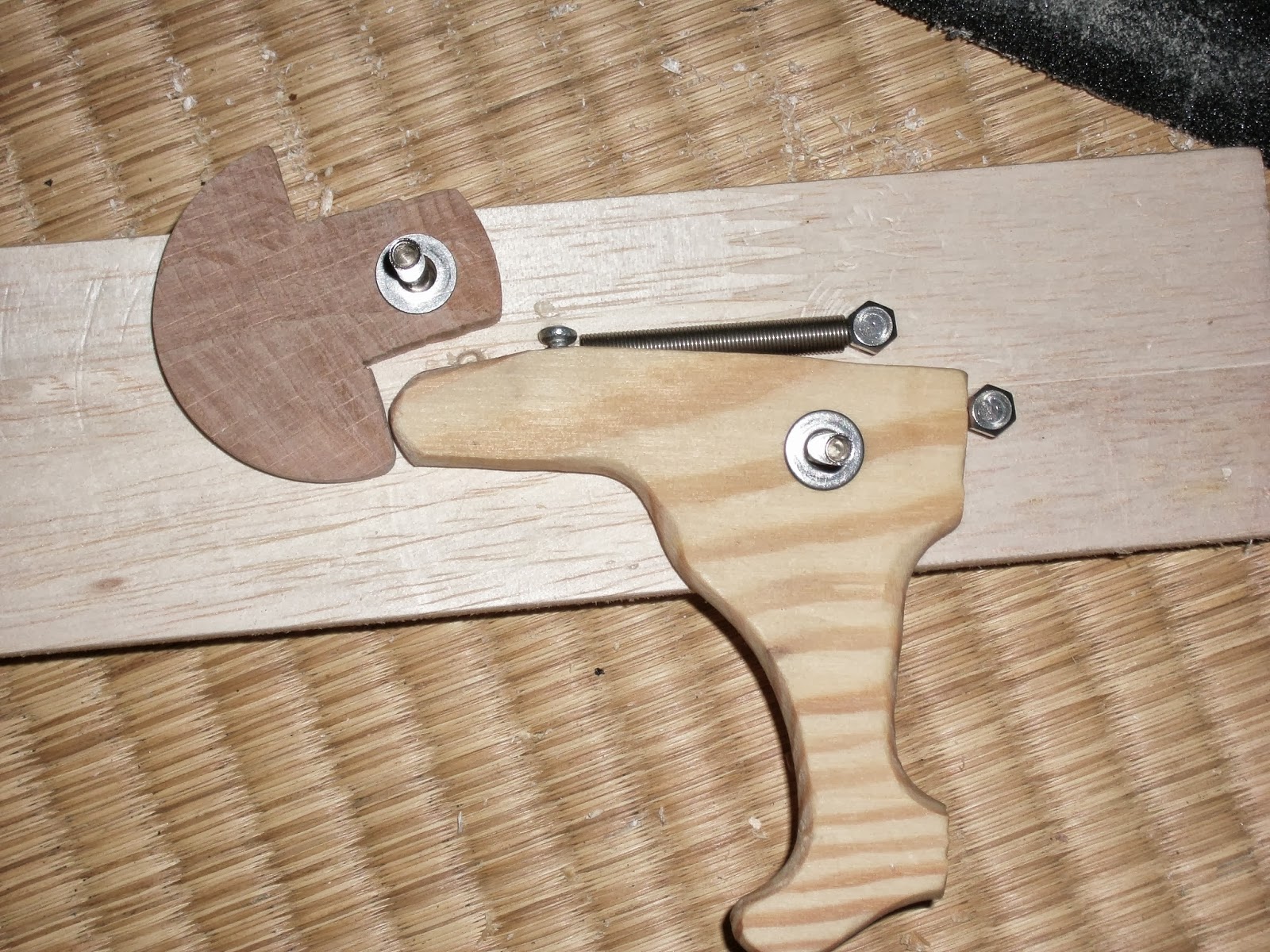 偶刊 クロスボウファン 自作クロスボウの紹介 Part