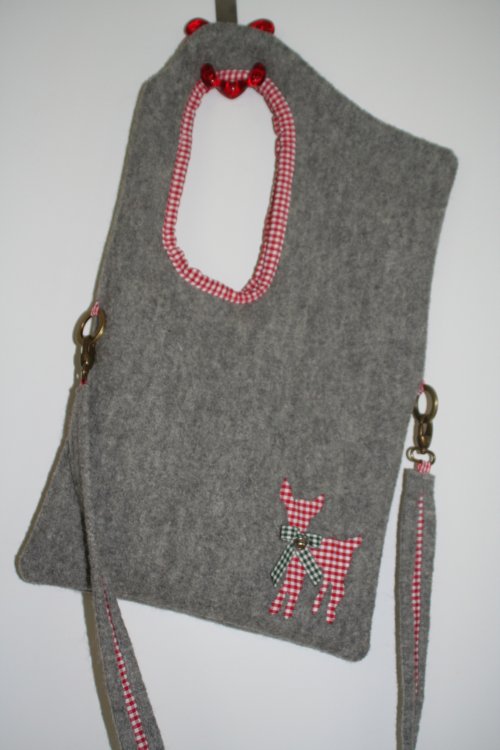 used red Gingham fabric and cut out a little deer from the outer ...