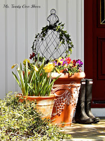 Spring on the Front Porch --- Ms. Toody Goo Shoes