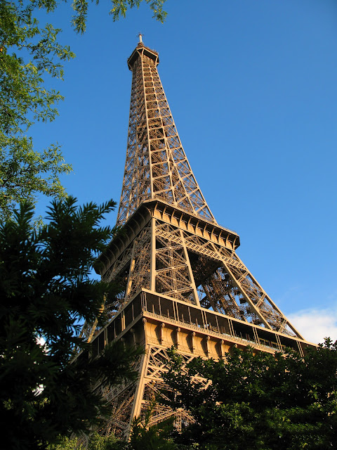 Eiffel Tower Wallpaper