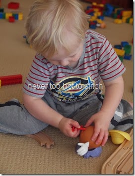 2013-10-05 YG playing Potato Head