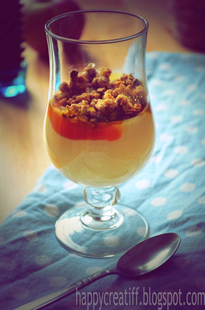 http://happycreatiff.blogspot.com/2014/10/jogurt-z-dynia-i-granola.html