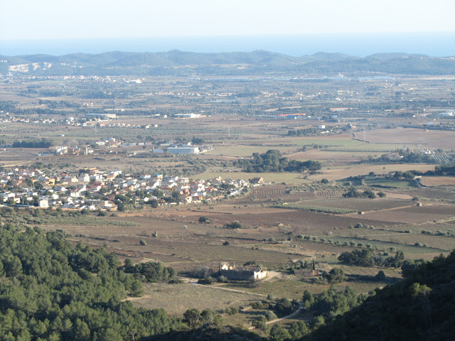 COLL DELS CARRERS - PUIG DE VILAFRANCA, la plana del Penedès des del Coll dels Carrers