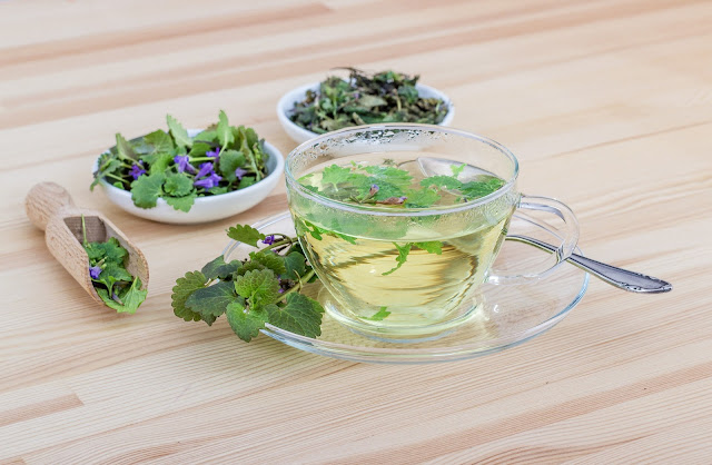 Top 10 Anti-Stress Foods - Herbal Teas