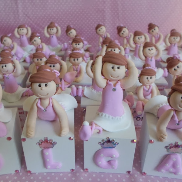 Lembrancinhas e Cubos de Bailarinas