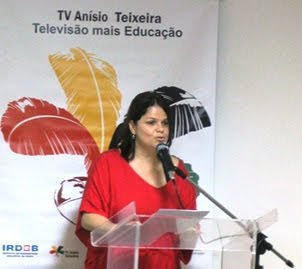 Ana Claudia Cavalcante - Coordenadora da TV Anísio Teixeira.