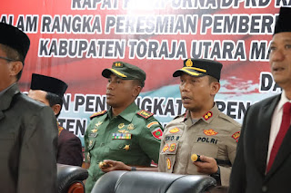 Pelantikan Penggantian Antar Waktu Anggota DPRD Toraja Utara Dihadiri Kapolres