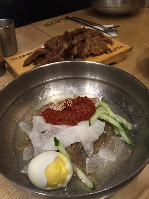 Cold noodles and charcoal grilled meat_Yookssam Naengmyeon