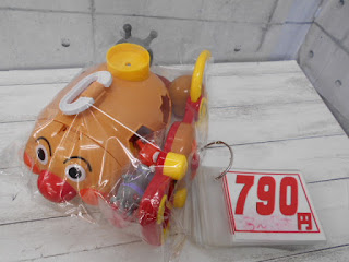 中古品　アンパンマン　おもちゃ色々　７９０円