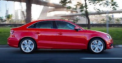Audi A3 Sedan vermelho