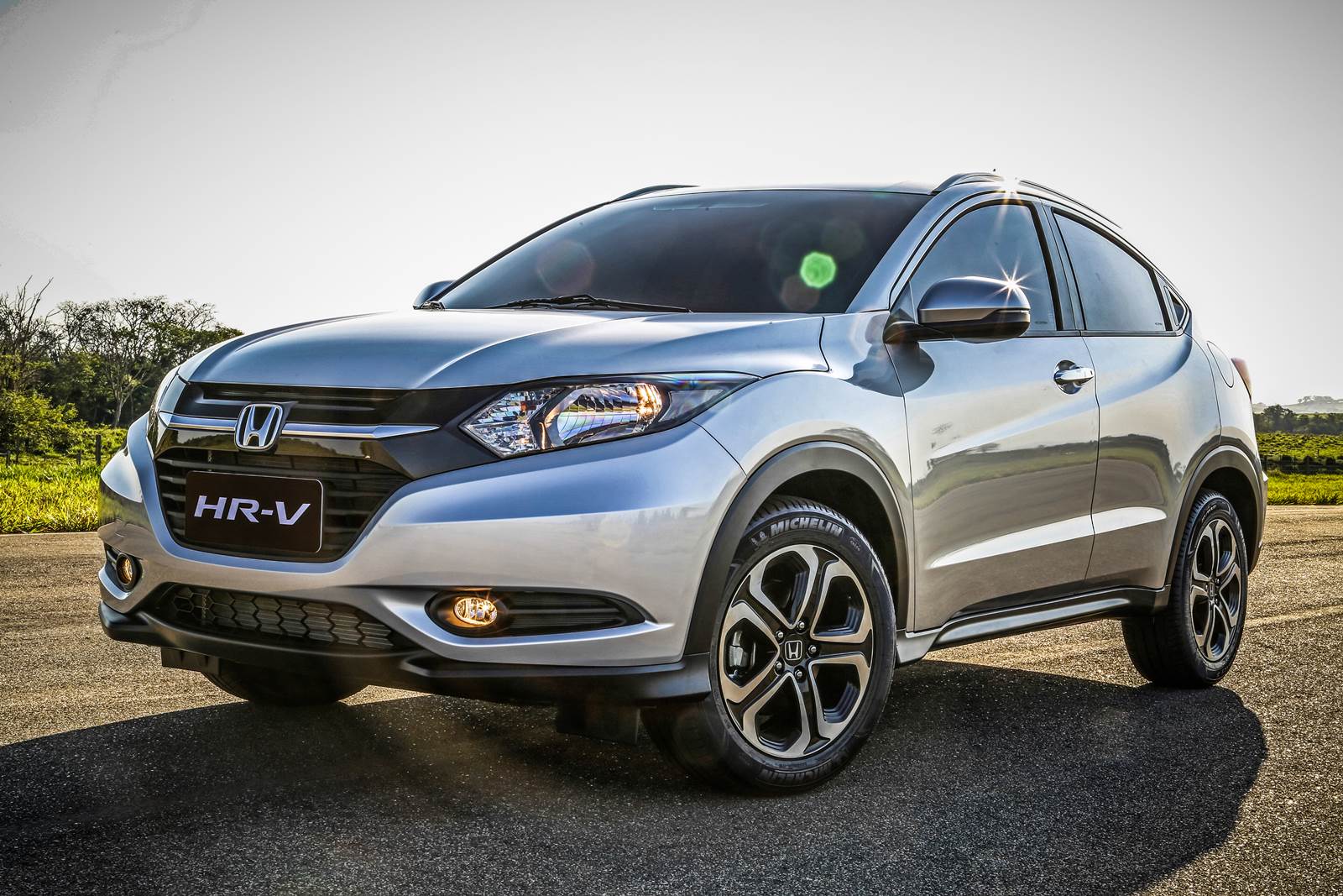 Honda HR-V 2017: fotos, preços, consumo e detalhes | CAR ...