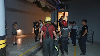 Varios chicos quedaron atrapados en ascensor en Corrientes