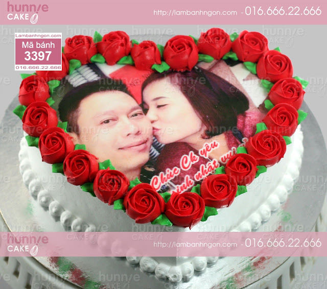 Bánh gato sinh nhật đẹp ấn tượng in ảnh trang trí hoa hồng đỏ rực rỡ tặng vợ yêu