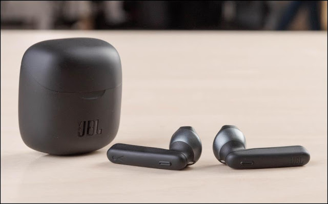 JBL Tune 225TWS True Wireless Earbud Headphones