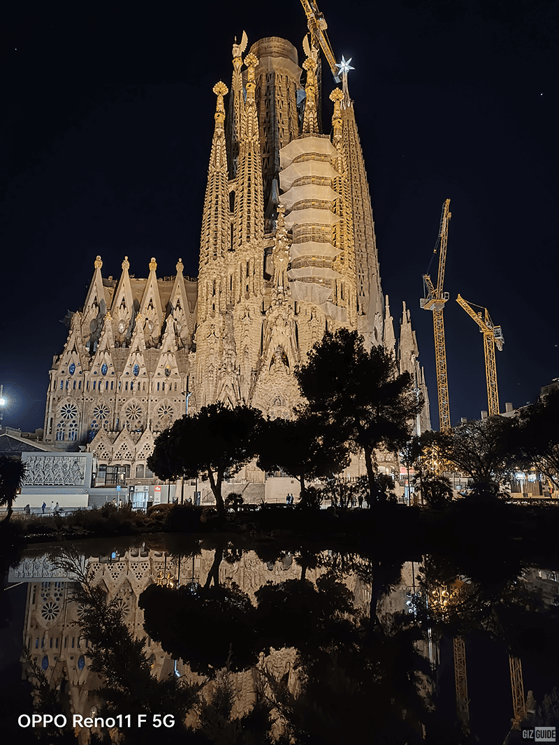 Sagrada Familia Night mode