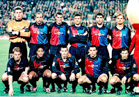 C. F. BARCELONA - Barcelona, España - Temporada 1998-99 - Hesp, Abelardo, Rivaldo, Luis Enrique, Guardiola y Frank de Boer; Ronald de Boer, Kluivert, Cocú, Sergi y Figo - F. C. BARCELONA 2 (Kluivert, Rivaldo) VALENCIA C. F. 3 (Claudio López 2, Mendieta) - 18/02/1999 - Copa del Rey, cuartos de final, partido de ida - Barcelona, Nou Camp - El Barcelona perdió también en la vuelta por 4-3 y cayó eliminado