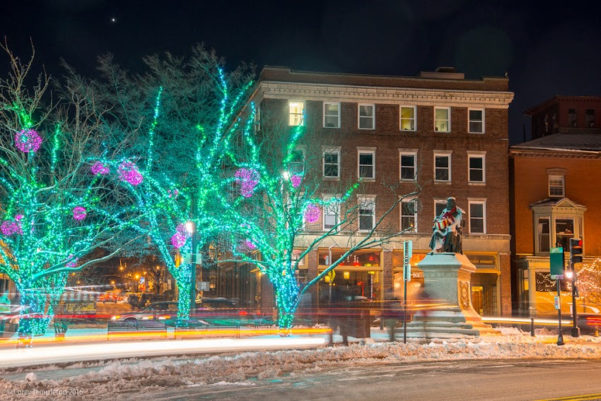 Portland, Maine USA December 2016 photo by Corey Templeton. A bit of snow in Longfellow Square in the West End during the holidays at night.