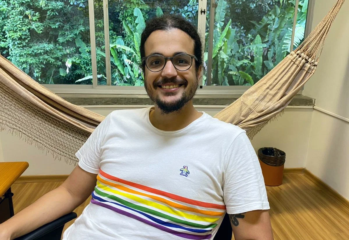Bruno de Mendonça Braga, de 34 anos, discorre com precisão sobre o percurso acadêmico que o levou de um aluno que “não gostava muito de estudar”
