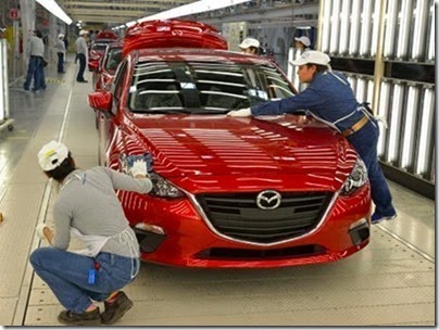 153107_mazda2sedan