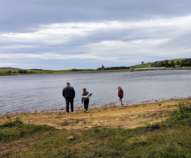 Fontburn Reservoir | Family Walk & Play Park  - reservoir shore