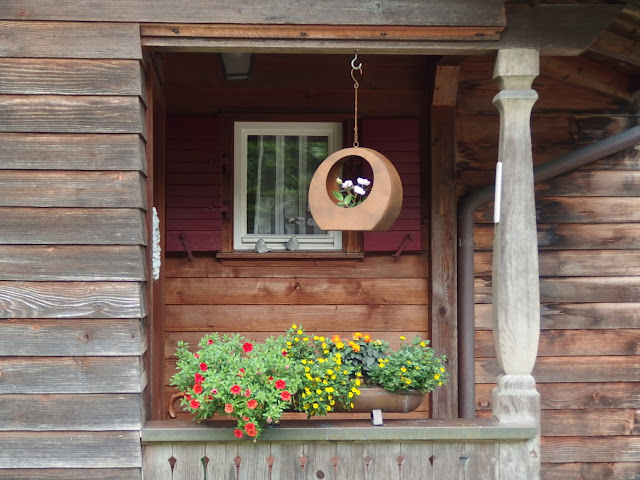 Lovely garden vignette in Lauterbrunnen