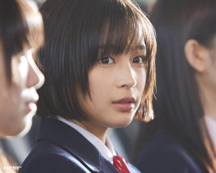 Suzu Hirose, Hottest and Sexiest TV Actress