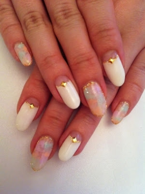 Pretty-Nail-Art-Ideas-Summer-2012