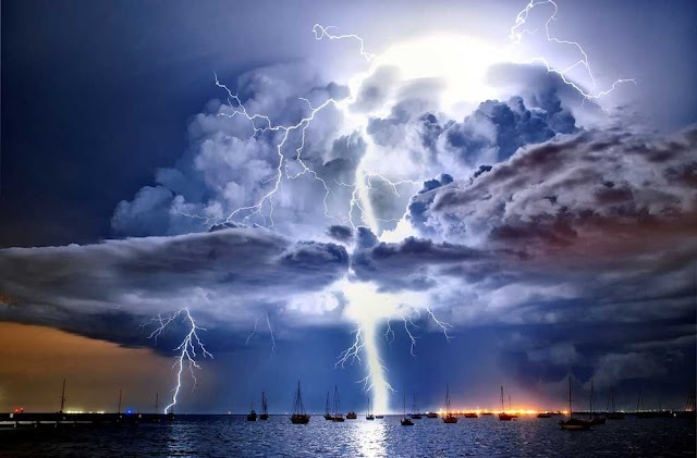 Portfolio, Lightning, Show, beauty, force, nature, wonderful, images, Amazing, Beautiful, animals, photos, collection, amazing