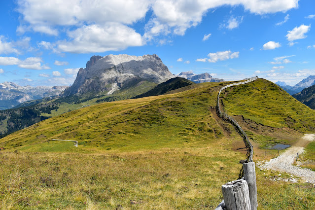 Panorama dal passo Duron verso il Sassopiatto