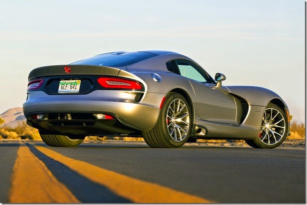 2015-Dodge-Viper-10