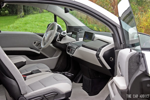 Grey Interior of an silver BMW i3