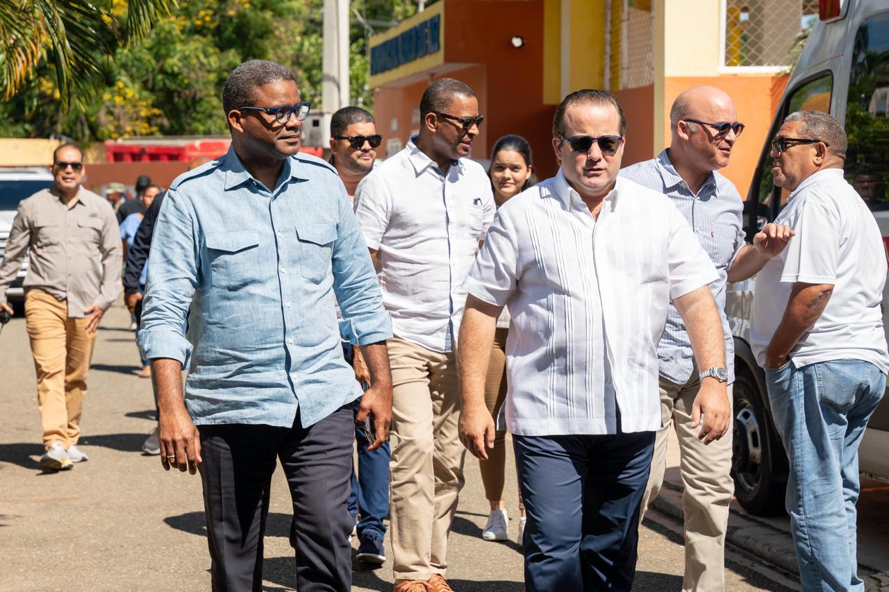 Junto al ministro de la Presidencia, José Ignacio Paliza, encabezan éste sábado una jornada de inclusión social “Primero Tú”, en Guananico, Puerto Plata