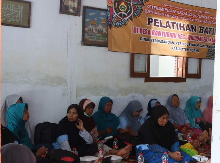 Batik tulis Banyubiru Ngawi Jawa Timur