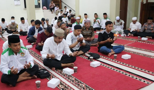 Ustadz Harwis Ajak Umat Islam Perkuat Ukhuwah Islamiyah di Bulan Ramadan