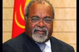 Sir Michael Somare resigns as party leader