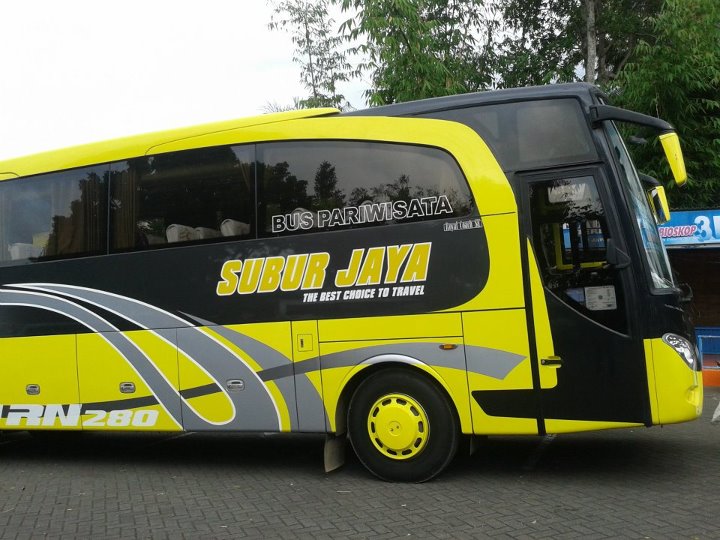 Bus Subur Jaya Jetbus Kuning  Puramoz Shared
