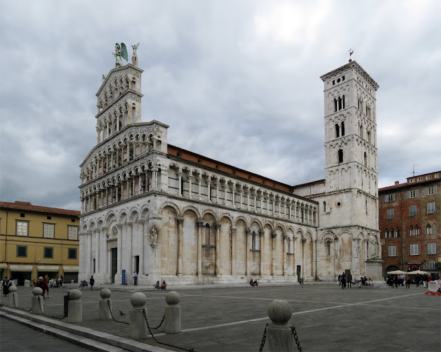 San Michele in Foro, Piazza San Michele, Lucca