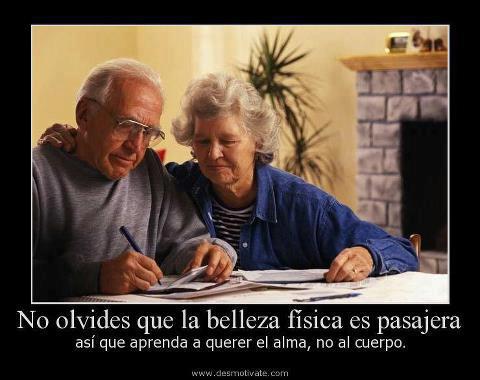 No olvides que la belleza física es pasajera así que aprende a querer el alma, no al cuerpo http://imagenesfrasesmotivadoras.blogspot.com 