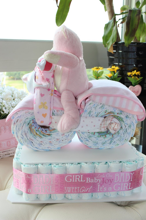 MiniCupids: Baby Shower Gift - Unique Diaper Cakes
