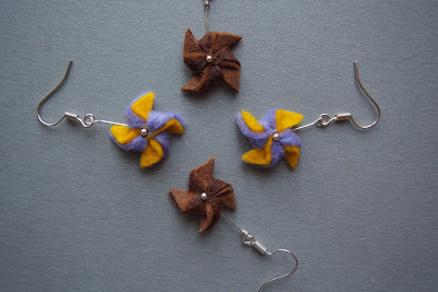 Felted pinwheel earrings