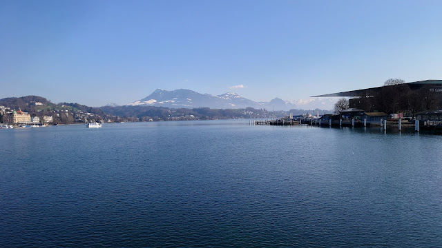 KKL Luzern with the lake and the mountains