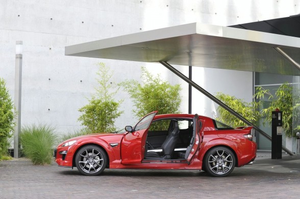 2010 Mazda RX-8 Facelift - Side Door Open Picture