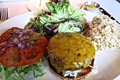 Luke's Oyster Bar & Chop House, travis burger