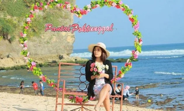 spot foto pantai pok tunggal