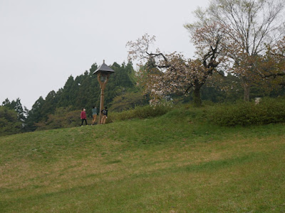 閑乗寺公園 友情の鐘