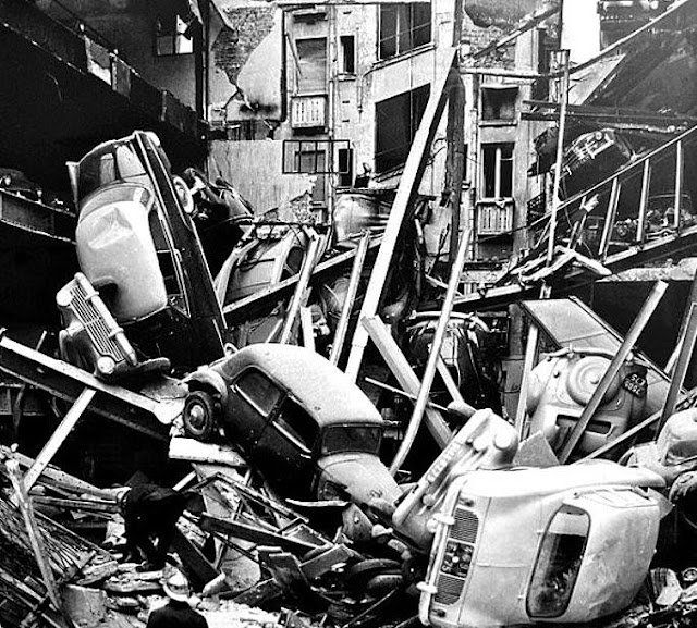Fotografías de la explosión de un garaje de París en mayo de 1958